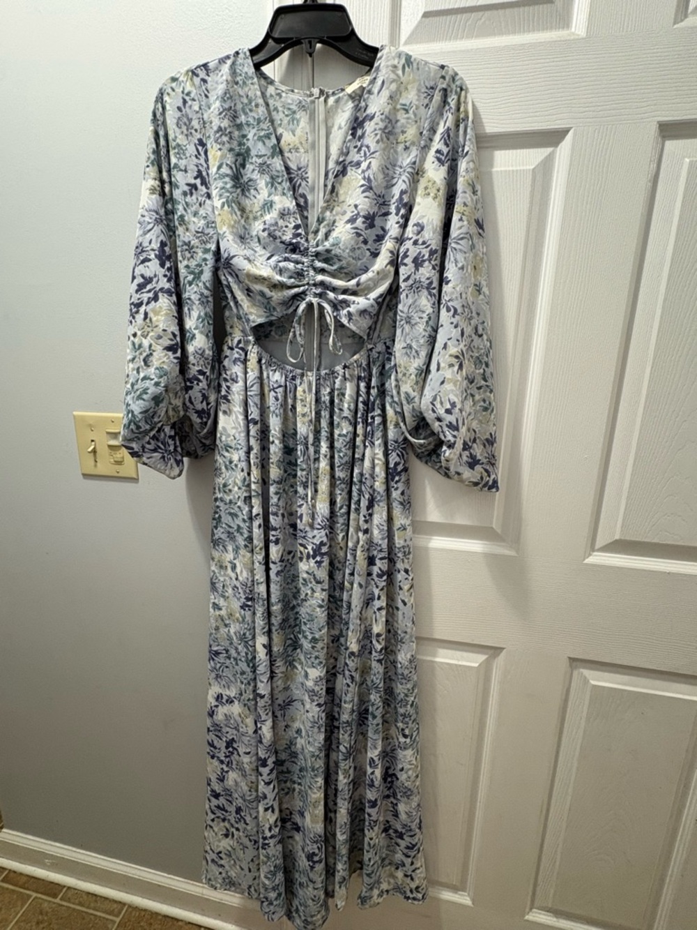Entro Floral Maxi Dress With Front Tie In Blue Size Small